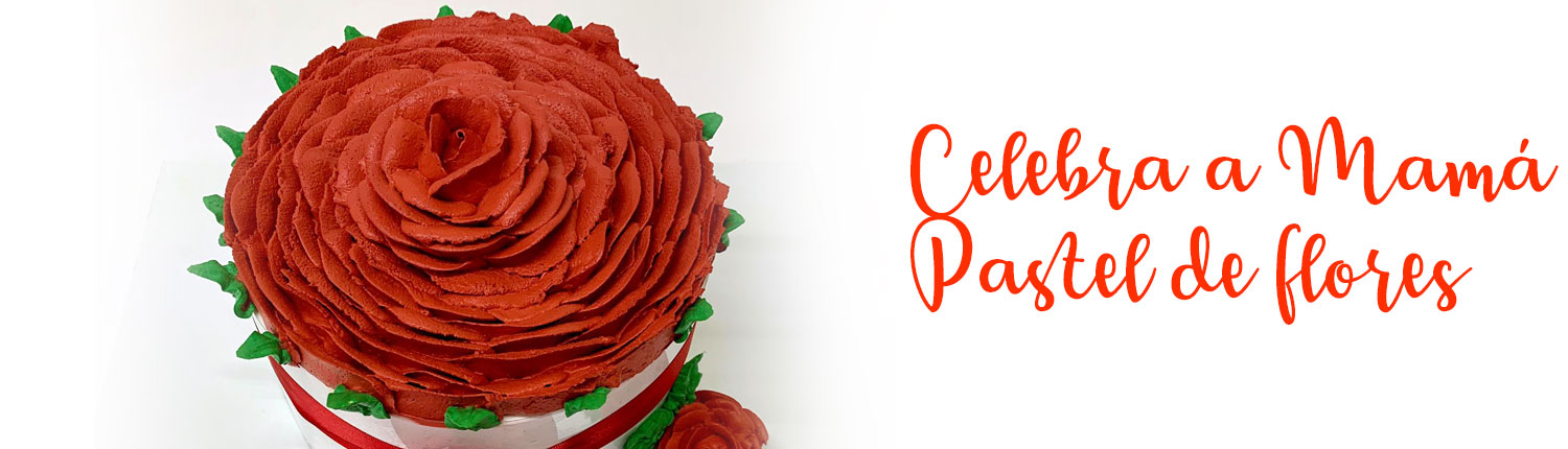 pastel con decoración de flores